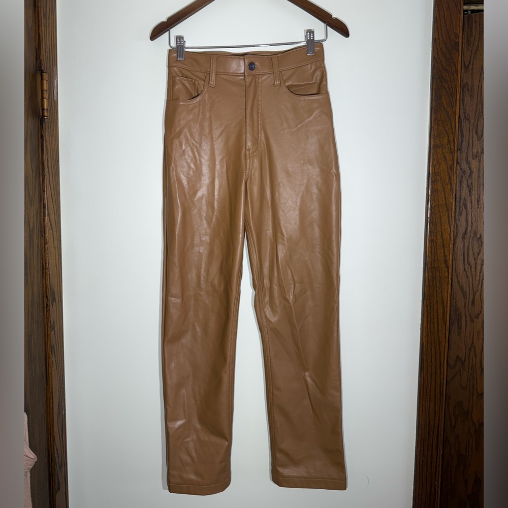 Abercrombie Curve Love Vegan Leather Ultra High Rise 90s Straight Tan 26 Short